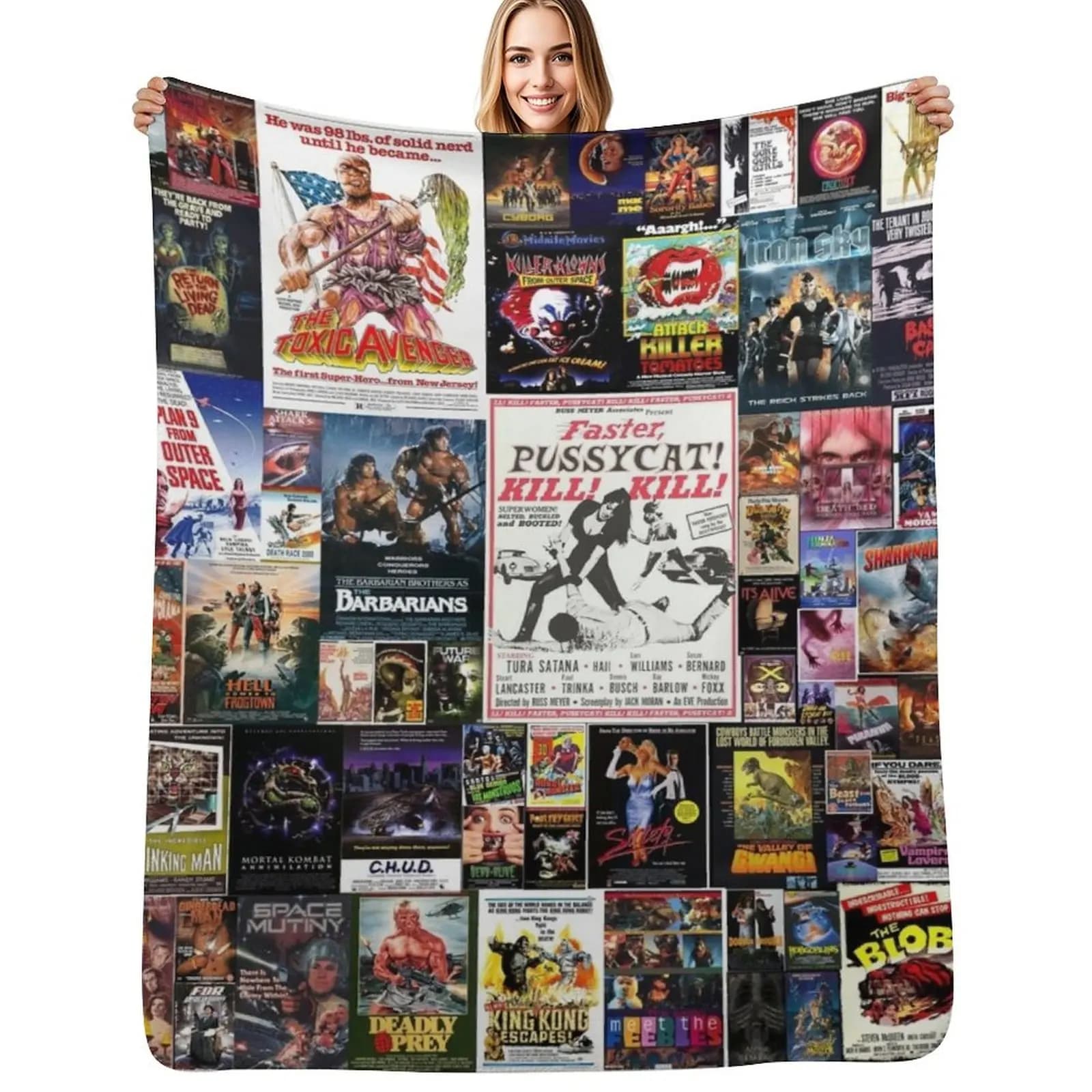Light anti-piega blanket with collage of the 100 best B movies of all time