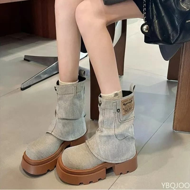 Scarpe da donna con suola spessa antiscivolo che aumentano l'altezza Primavera Autunno nuove comode scarpe da donna semplici alla moda con tacco spesso