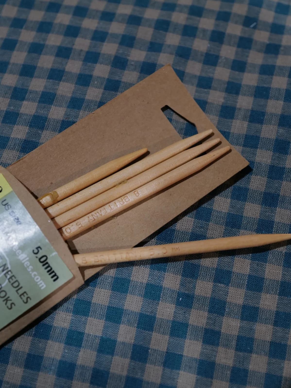 Ferri da maglia Brittany a doppia punta da 125 cm per calze e bambole, in legno di salice liscio e setoso, caldi, a forma di piccolo anello