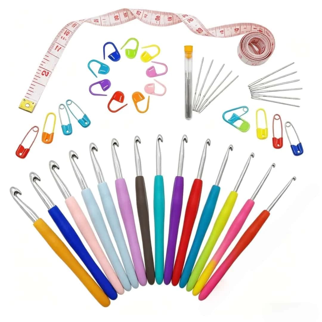 Beginner Crochet Hooks Set 9/14 Sizes 2-10mm Ergonomic Handles with Tapestry Needles Stitch Markers Tape