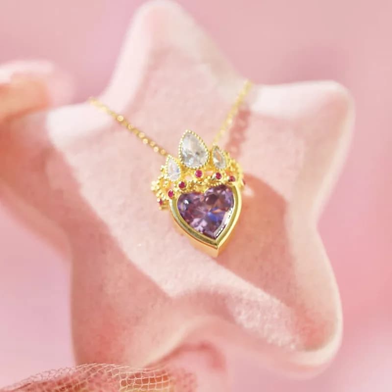 Crown, fashionable personality hollow love pendant temperament simple peach heart women's necklace collarbone chain accessories necklace