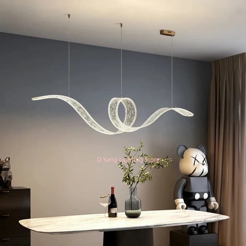 Nuovo prodotto Designer Art Restaurant Soggiorno Lampada a sospensione Bancone creativo Apparecchio di illuminazione con piastra guida a luce lunga