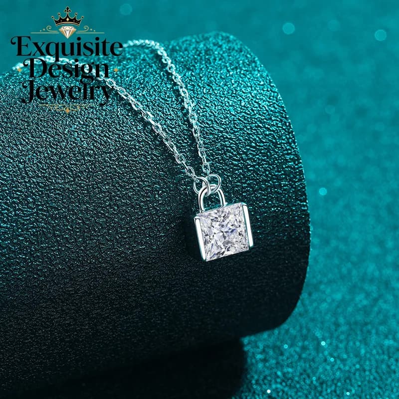 Exquisite Platinum PT950 Dazzling 2-carat Moissanite Sugar Cube Necklace, Small Lock Diamond Pendant Minimalist Collarbone Chain
