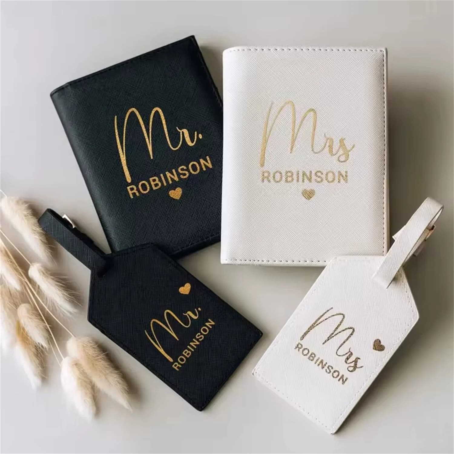 Porta passaporto personalizzato Mr & Mrs, regalo per la luna di miele per il nuovo matrimonio, set di etichette per bagagli, portafoglio da viaggio, bomboniere sfuse per gli ospiti