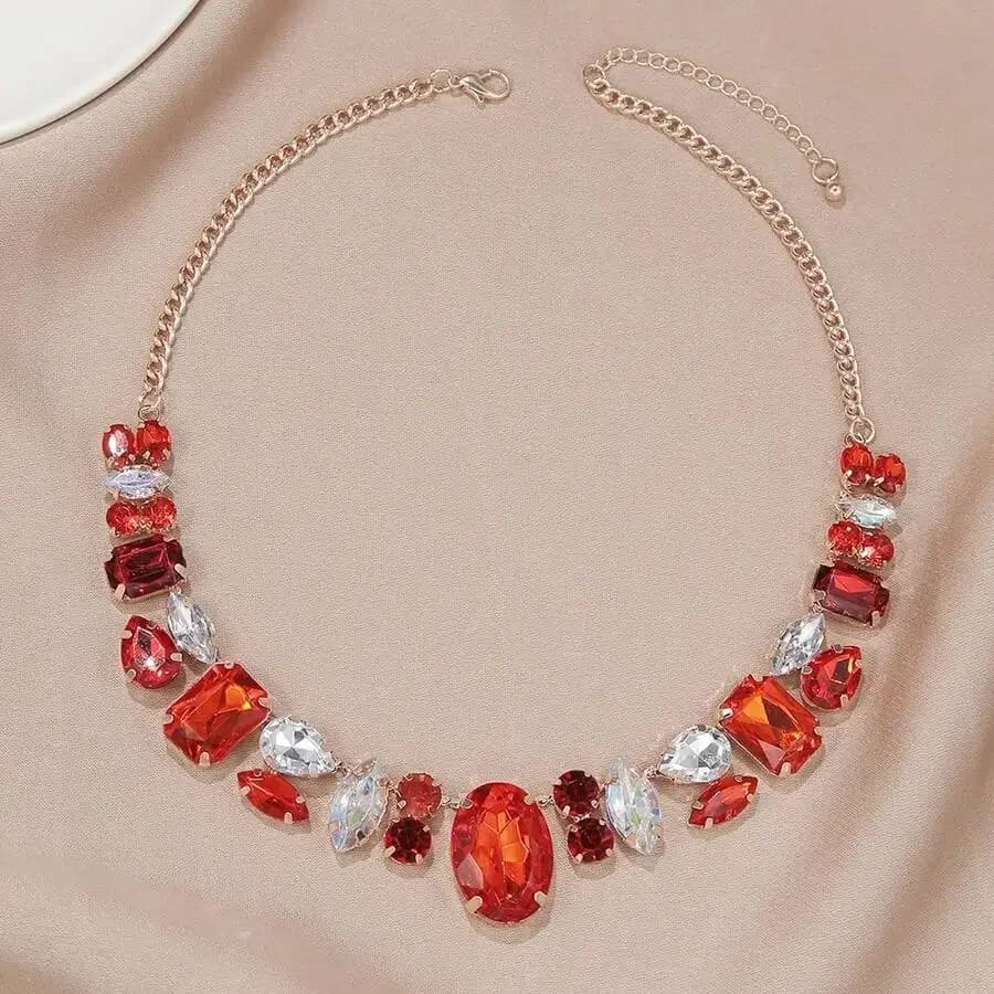 Collana da donna con cristalli artificiali per occasioni formali