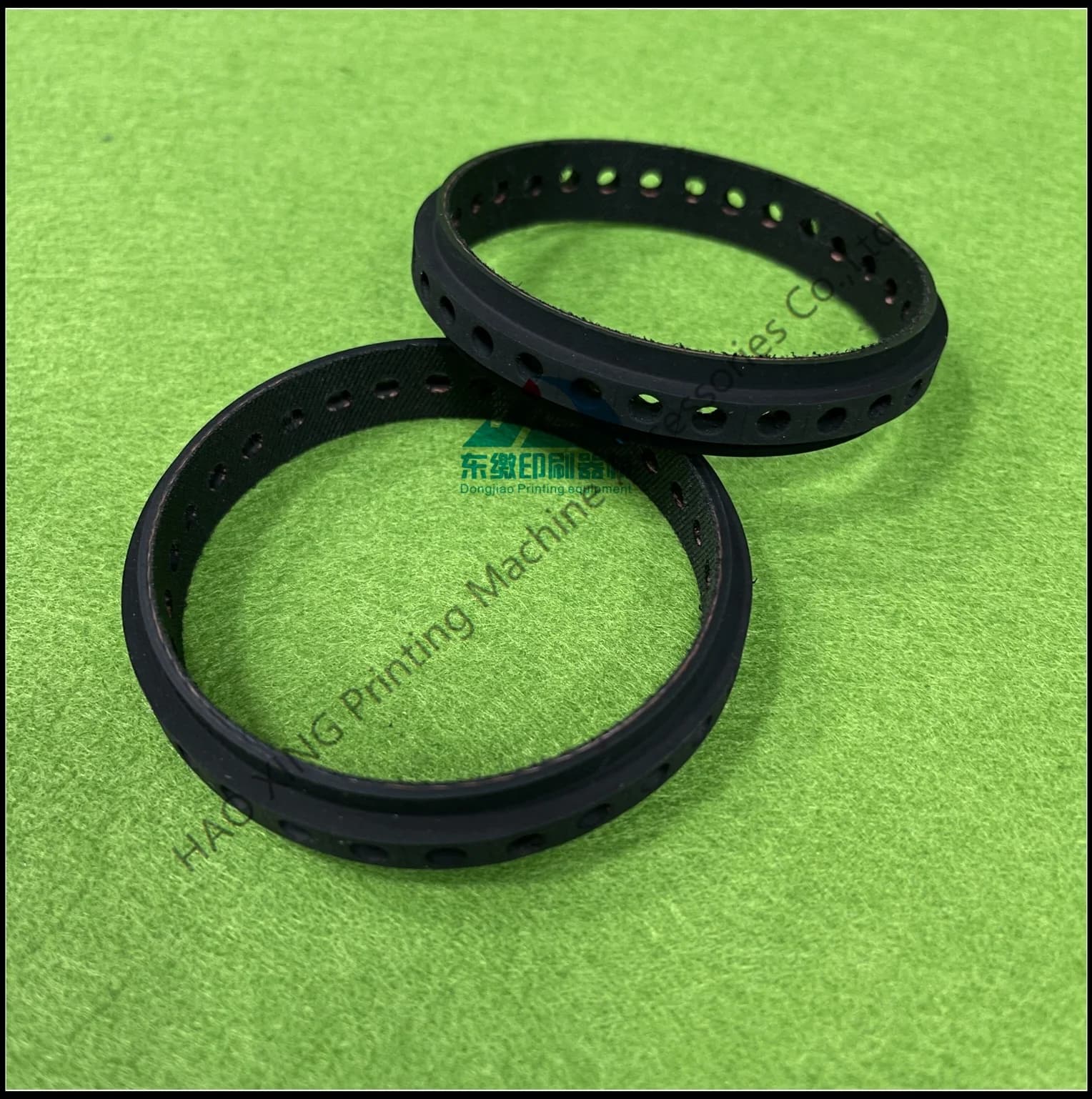 1 Piece Suction Tape Belt 210x14 mm 26/52/35 Holes for Komori Printing Machine Spare Parts GFH8310950 / ZPO8300101 Belt