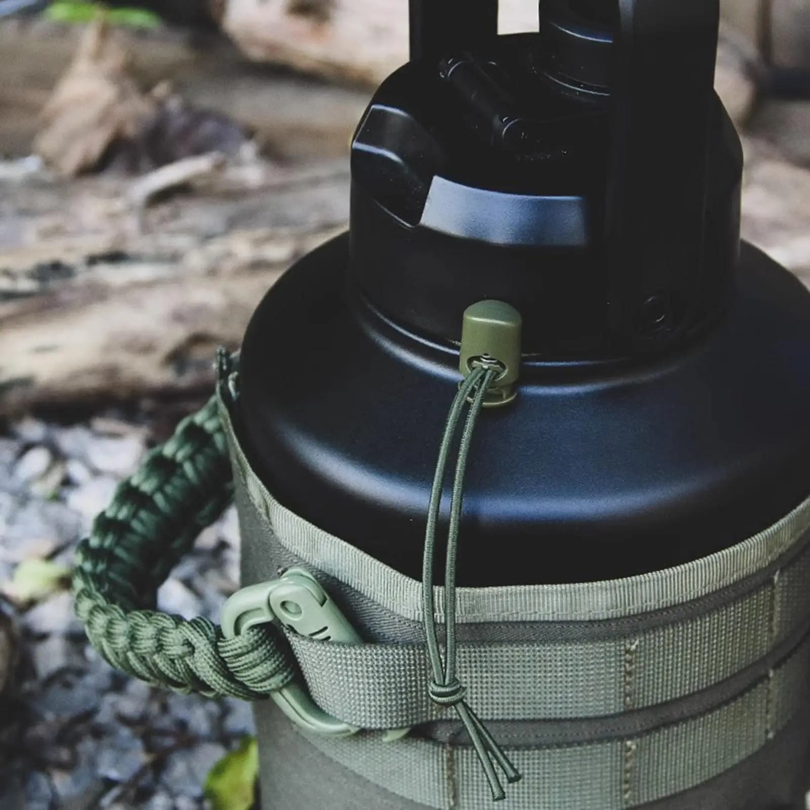 2 Liter Oxford Fabric Water Bottle Housing MolleKettle Outdoor Multifunctional Camping Moisturizing Bag, Hiking, Cycling