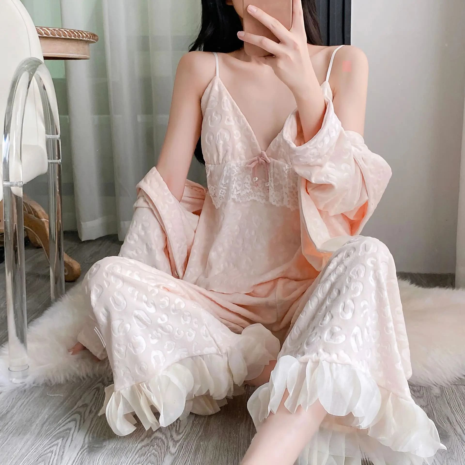 Thicken Island Velvet Women's Pajamas Set Sleepwear Double-Faced Flannel Trouser Pijamas Suit Homewear Elegant Lace Loungewear