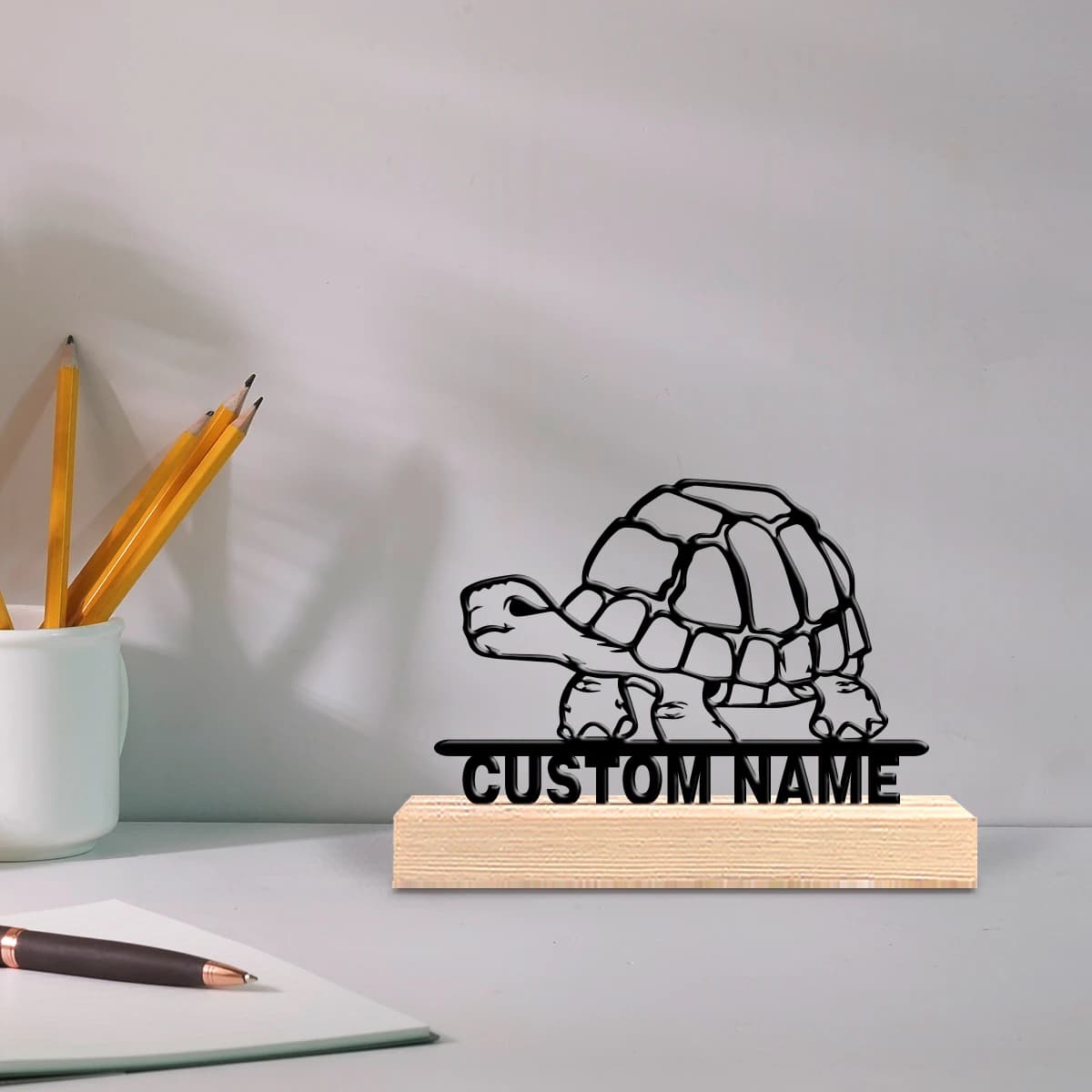 Lussuosa Scultura in Metallo a Forma di Tartaruga Marina Nera su Base in Legno Massello, Decorazione Simbolica da Scrivania, Regalo, Articolo Personalizzato