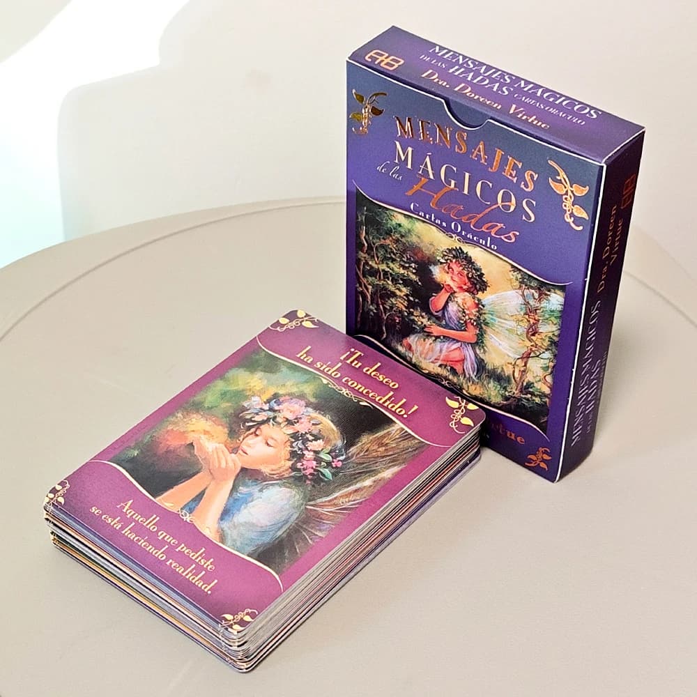 Messaggi magici delle fate Mazzo Oracle 44 carte spagnole stampate su cartoncino doppio goffrato 350GSM 10,5 * 7,5 cm