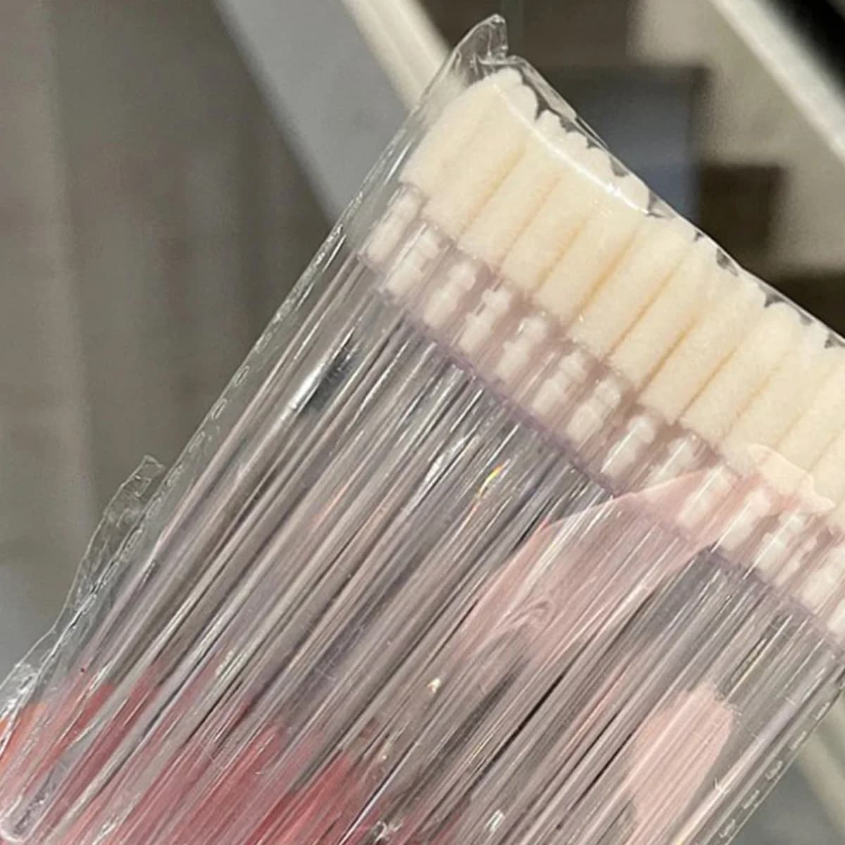 50/100PCS Pennello per labbra usa e getta Pennelli per trucco Applicatore per estensione ciglia Bacchette per rossetto Set Strumenti cosmetici Accessori