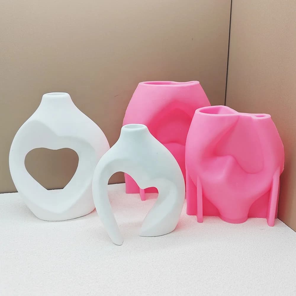 Modern Vase Concrete Cement Mold Heart Shaped Hollow Resin Silicone Mould for DIY Flower Pot Pen Holder