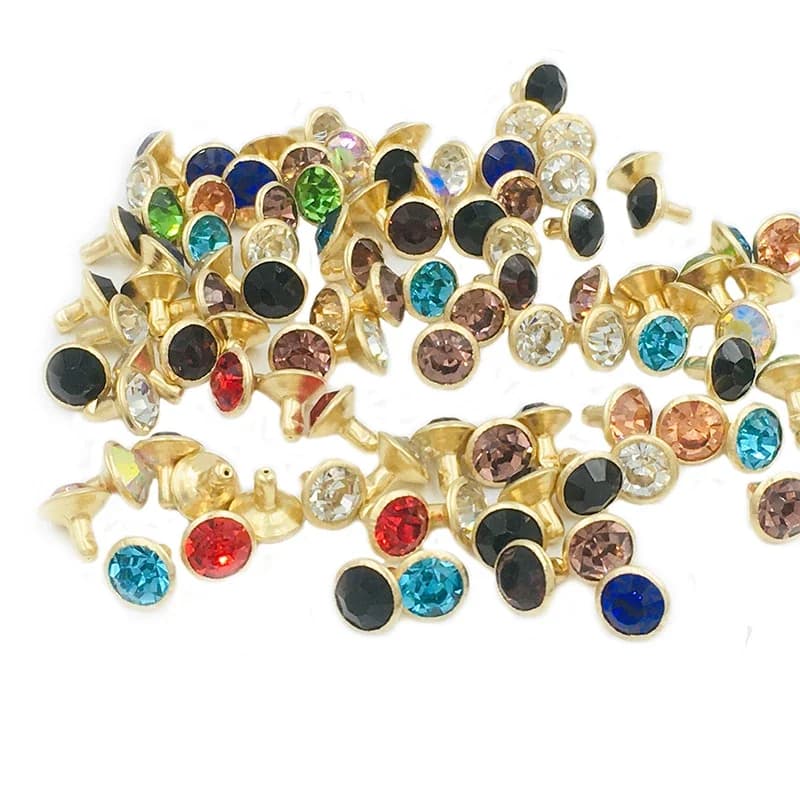 100 set 8mm base dorata rivetti con strass cristalli multicolori in vetro borchie con diamanti per lavorazione della pelle rivetti in pelle fai da te
