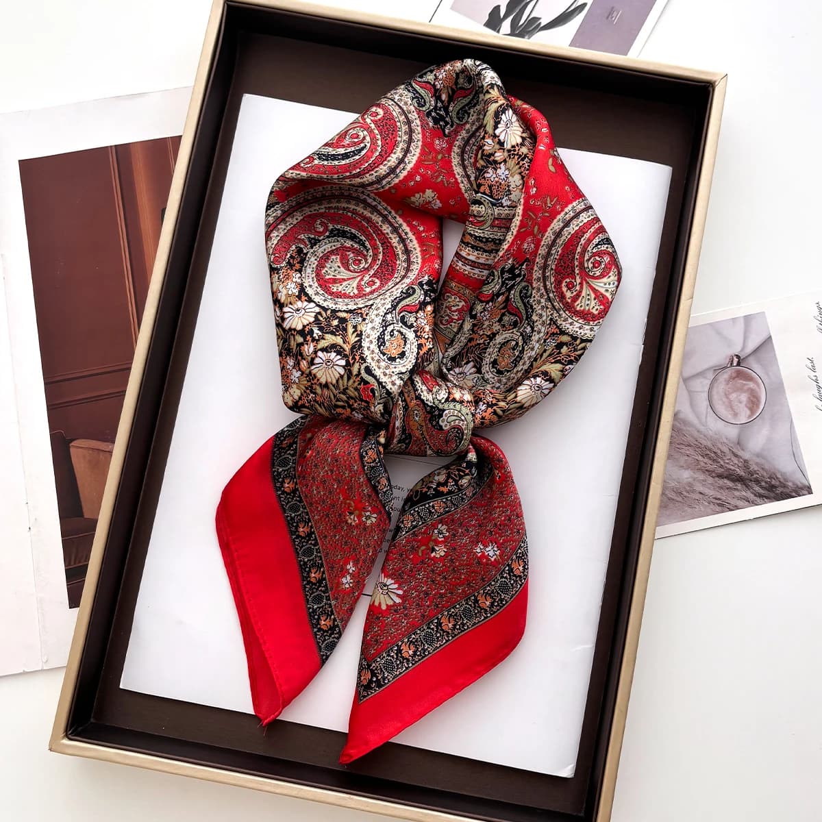 2025 New Fashion 70X70cm Women's Scarf Silk Paisley Print Scarf Square Shawl Decorative Headband Neck Luxury Design Bandana