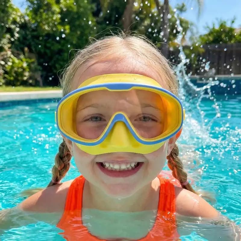 Occhialini da Nuoto per Bambini con Montatura Grande, Antiappannamento, Impermeabili, per Allenamento in Piscina