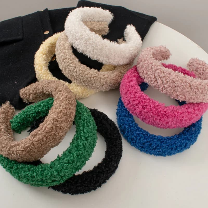 Fasce per capelli in lana di agnello calda alla moda 4 cm di larghezza Fascia per capelli in tinta unita da donna Cerchietto per capelli soffici e semplici Accessori per capelli invernali in stile coreano
