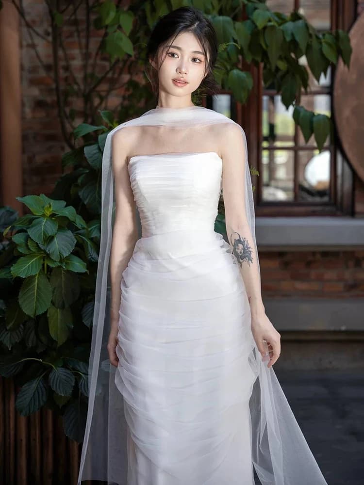 Abito da sposa a sirena leggero, stile foresta, super fatato, elegante, per esterni