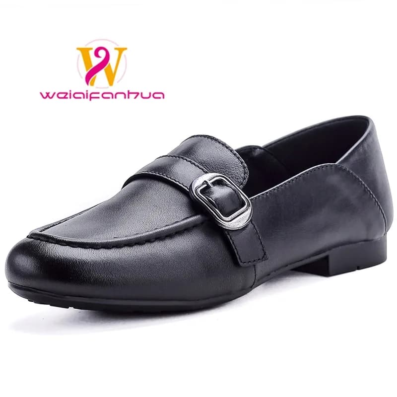 Layered Cowhide Women's Loafers, with A One-strap Buckle and Low Heel, Suitable for Daily Office Wear and Casual Occasions.