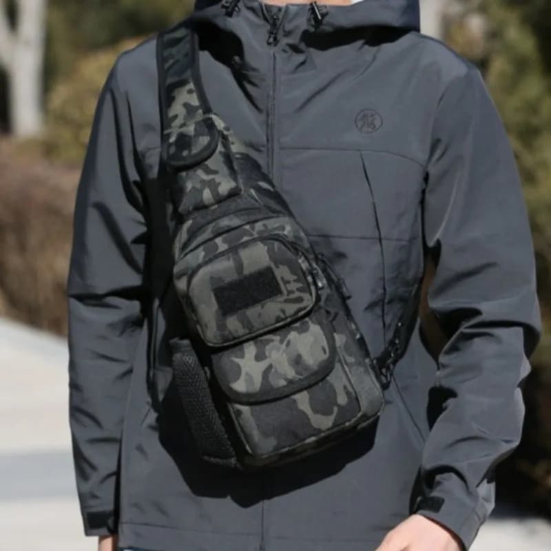 Borsa a tracolla tattica sul petto con USB - Marsupio Molle per arrampicata su caccia all'aperto