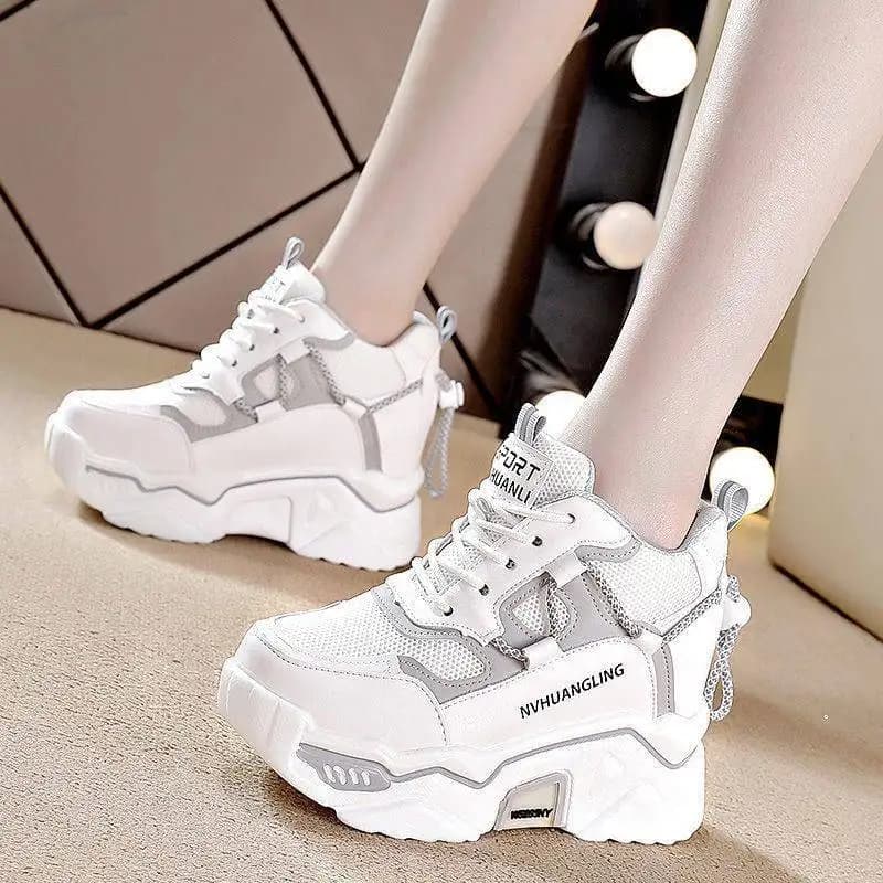 Spring Autumn Thick Bottom Sports Sneakers Women's Super Heel Dad Shoes Fashionable Casual Low Top round Toe Winter Warm