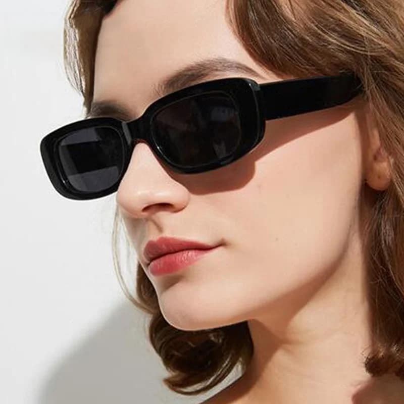 Occhiali da sole quadrati piccoli da donna Occhiali da sole con montatura in plastica nera/bianca/rossa/arancione Occhiali da vista firmati di marca alla moda femminili per l'estate