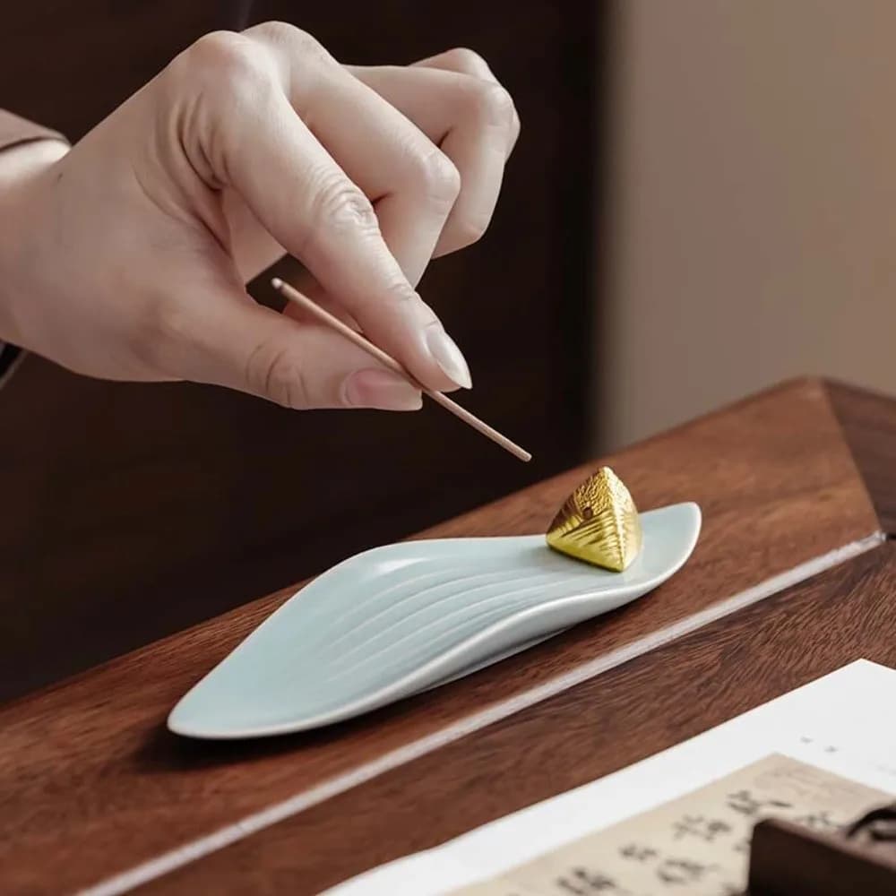 Boat Shape Zongzi Incense Holder Mini Ceramic Incense Stick Burner Zen Style Traditional Aromatherapy Ornament Meditation Space
