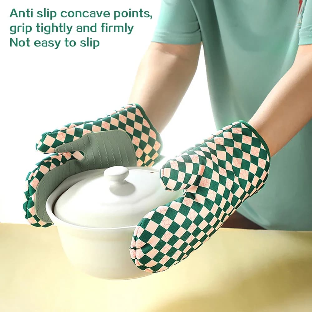 Silicone Oven Mitts Heat Resistant Thickened Non-Slip Kitchen Gloves Heat Insulation Gloves for Everyday Kitchen Outdoor Cooking
