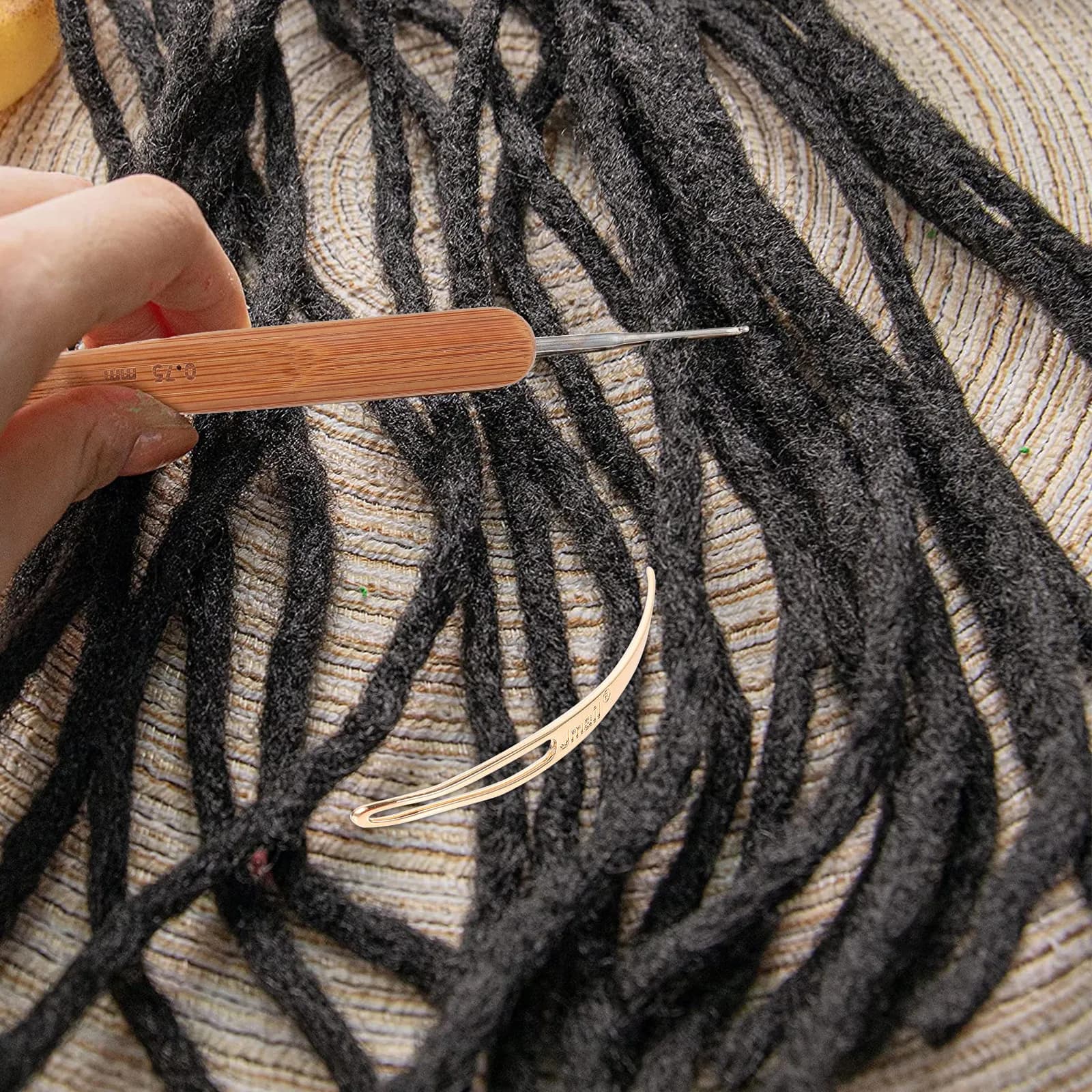 Set di 1 Ago per Dreadlocks e Uncinetto, Kit Premium per Parrucchieri, Strumento per Extension Capelli, Set di Aghi per Intrecciare e Lavorare a Maglia, per Acconciature Fai-da-te