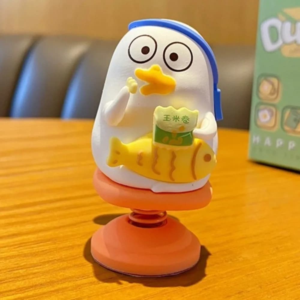 Divertente piccola Liu Duck che scuote la collezione di ornamenti per auto Statua Little Liu Duck Decorazione per auto Cartoon Cute Car Bobblehead Figura