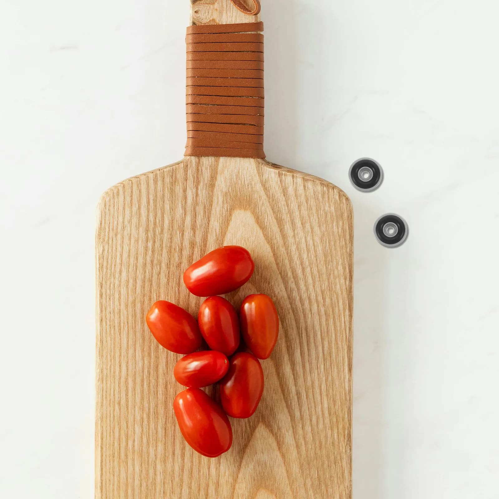4 Pezzi Piedini Antiscivolo in Gomma per Taglieri, Supporto Stabile e Sicuro per Taglieri in Legno, Miglioramento della Sicurezza in Cucina