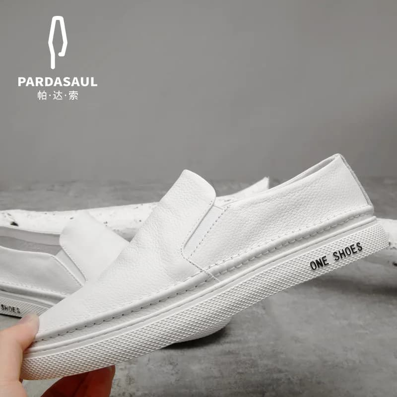 Scarpe pigre leggere e versatili da uomo nuove scarpe casual morbide in tinta unita 210402