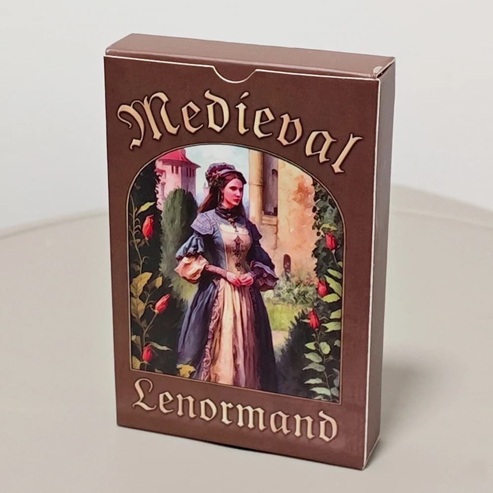 Mazzo Oracle Lenormand medievale 36 pezzi di carte stampate su cartoncino doppio goffrato 350GSM 9 * 6 cm