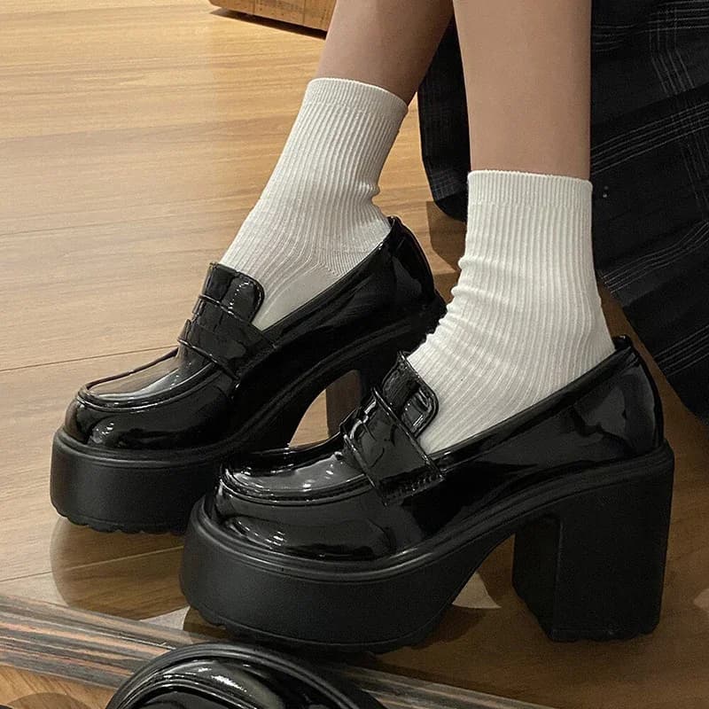 2026 New Retro Le Fu Shoes Thick Soled High Heels Daily Luxury Women's Solid Color Temperament Mary Jane with Follow-up Shoes