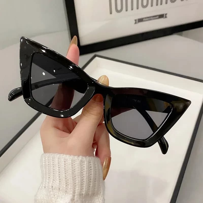 Vintage Sunglasses with Large Square Mounting for Men and Women, Cat Eye Style Sunglasses, View Glasses, Square Protective Glasses, Rectangular Sunglasses Male and Female