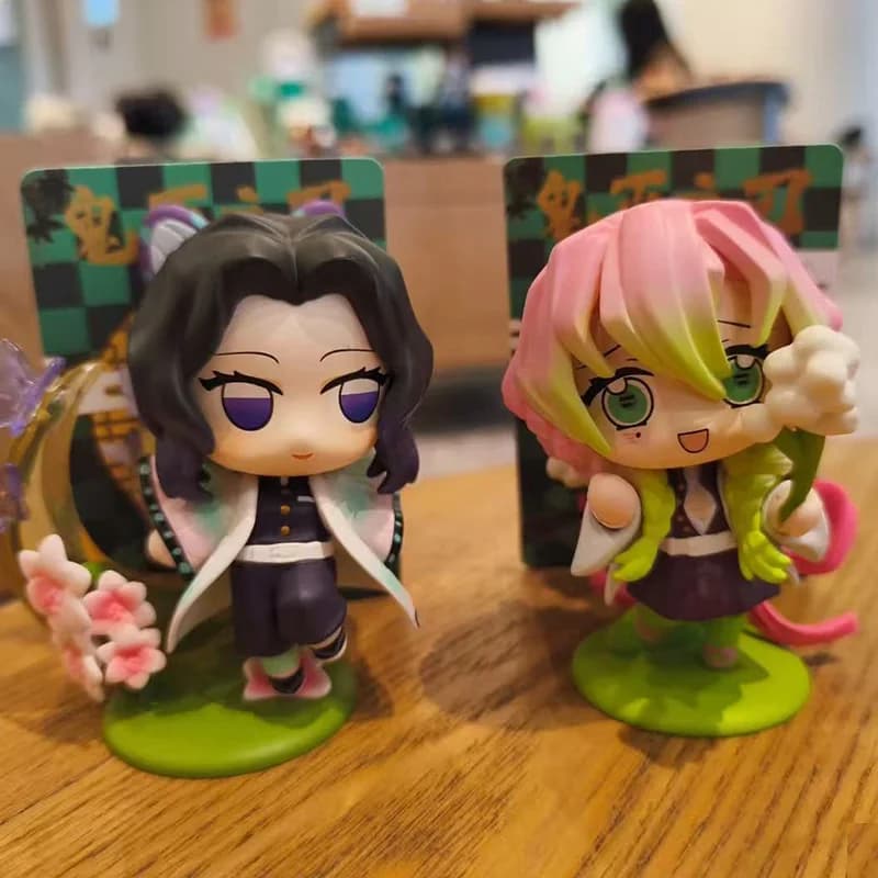 NOVITÀ! Figurine Anime Demon Slayer di Tanjiro Kamado e Nezuko, Scatola Sorpresa con Statuette Creative Personalizzate, Modellini Ornamentali, Regalo a Sorpresa