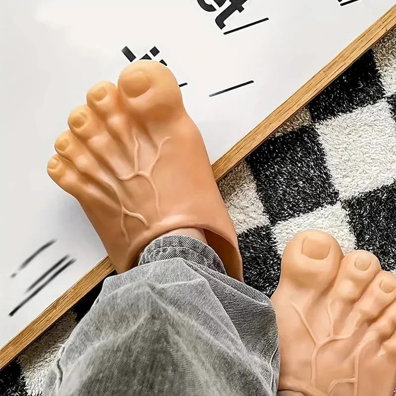 Ciabatte Simulation Feet Nudes, Fun Shoes Shape Big Foot for Screens and Shows