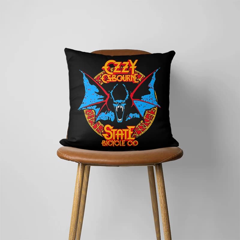 Ozzy Osbourne logo Federa per cuscino Regalo decorativo per la casa Divano Auto Cuscini super morbidi Federa quadrata Cuscino per sedia Cove 557