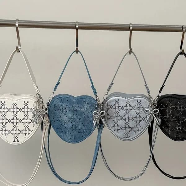 Vintage Women Denim Heart Crossbody Bag Rivet Grid Shoulder Bag Cute Bow Pendant Small Handbag Casual Street Fashion Y2K Purse