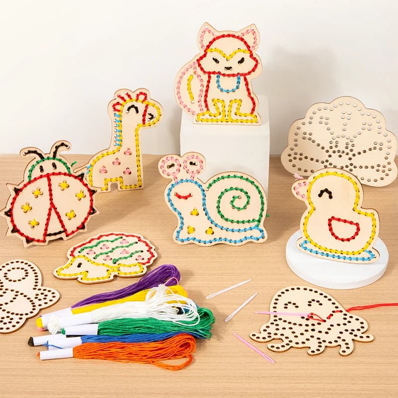 Montessori Wooden Animal Lacing Sewing Kit for Kids DIY Embroidery Craft Educational Fine Motor Skills Learning Toy for Toddlers