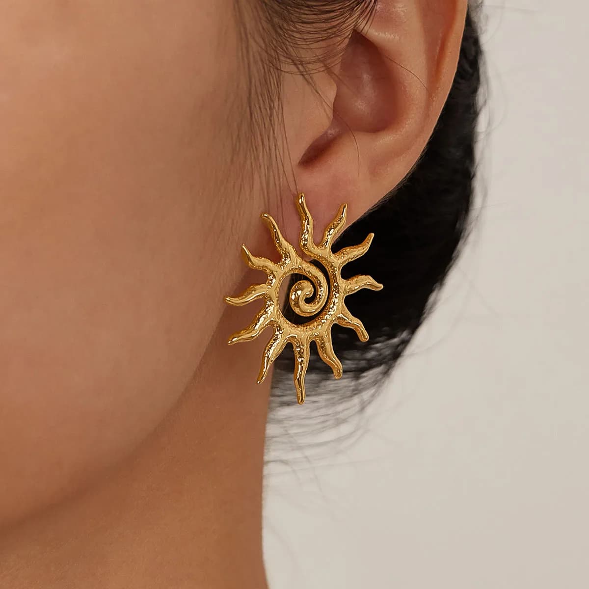 Stainless Steel Sun Earrings Trendy Waterproof Not Fading Quality Simple Women Hip-Hop Creative Hollow Design Earrings Jewelry