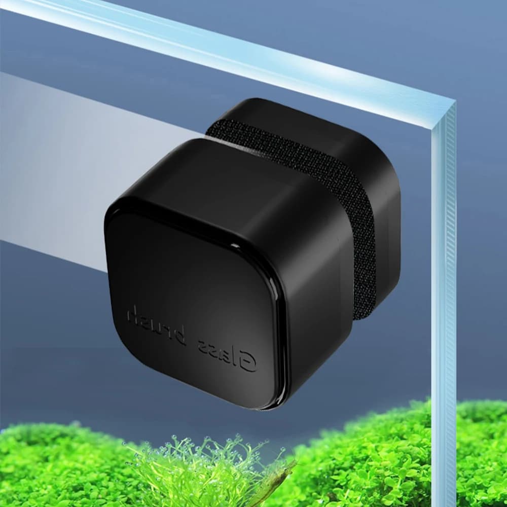 Magnetic brush for cleaning aquarium glasses 1 piece, mini square plastic algae scraper for aquarium maintenance suitable for various fish