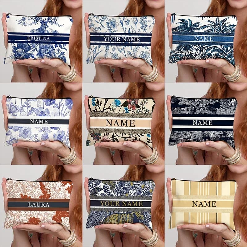Borsa per il trucco con nome personalizzato, regalo per damigella d'onore, articoli da toeletta da viaggio, organizer per cosmetici, borsa laterale in tela per astuccio da donna
