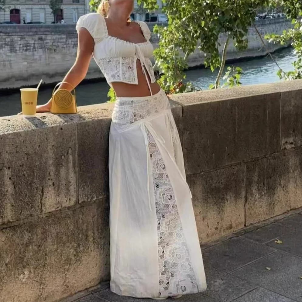 Completo da donna 2026: Nuovo top corto slim-fit con inserti in pizzo e gonna a vita alta in pizzo