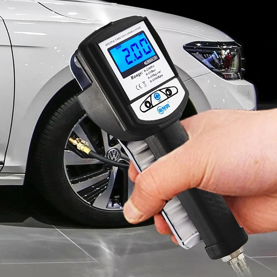 Pistola di gonfiaggio digitale per pneumatici ad alta precisione Manometro per pneumatici quattro in uno Gonfiatore rapido per pneumatici Strumento di monitoraggio della pressione dei pneumatici