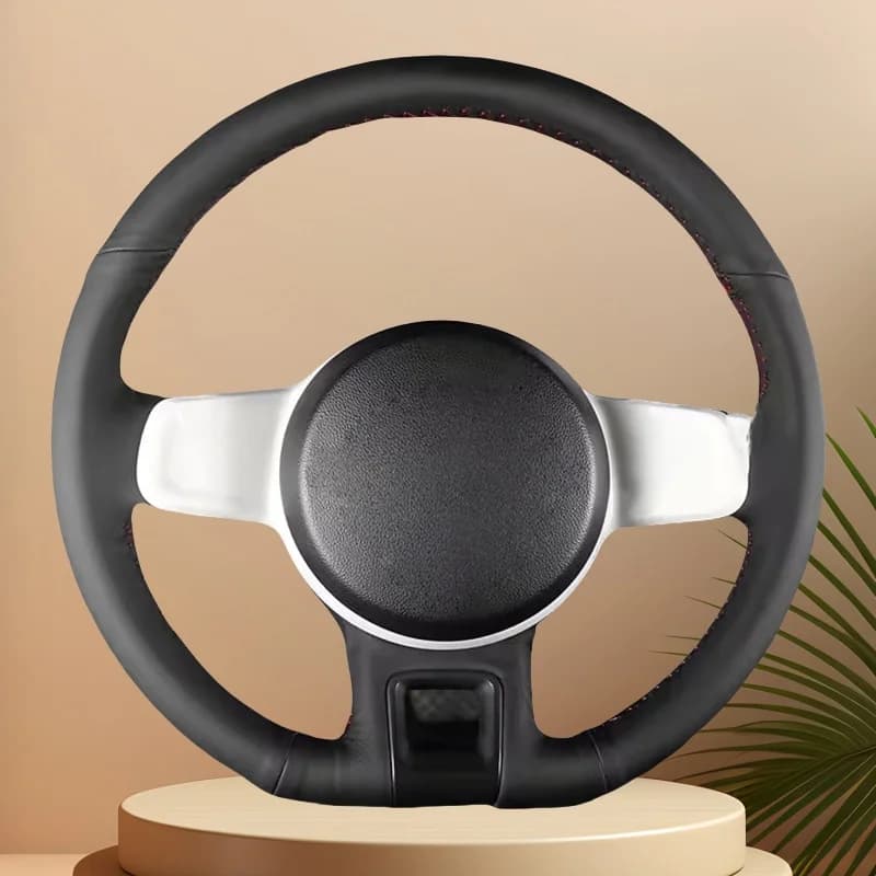 Coprivolante per auto in morbida pelle nera liscia cucita a mano antiscivolo per Volkswagen Beetle 2012-2016