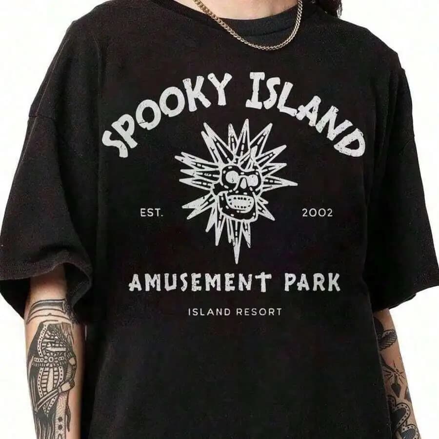 Spooky Island Amusement Park Tee Retro Halloween Skull Graphic T-Shirt Casual Vintage Style