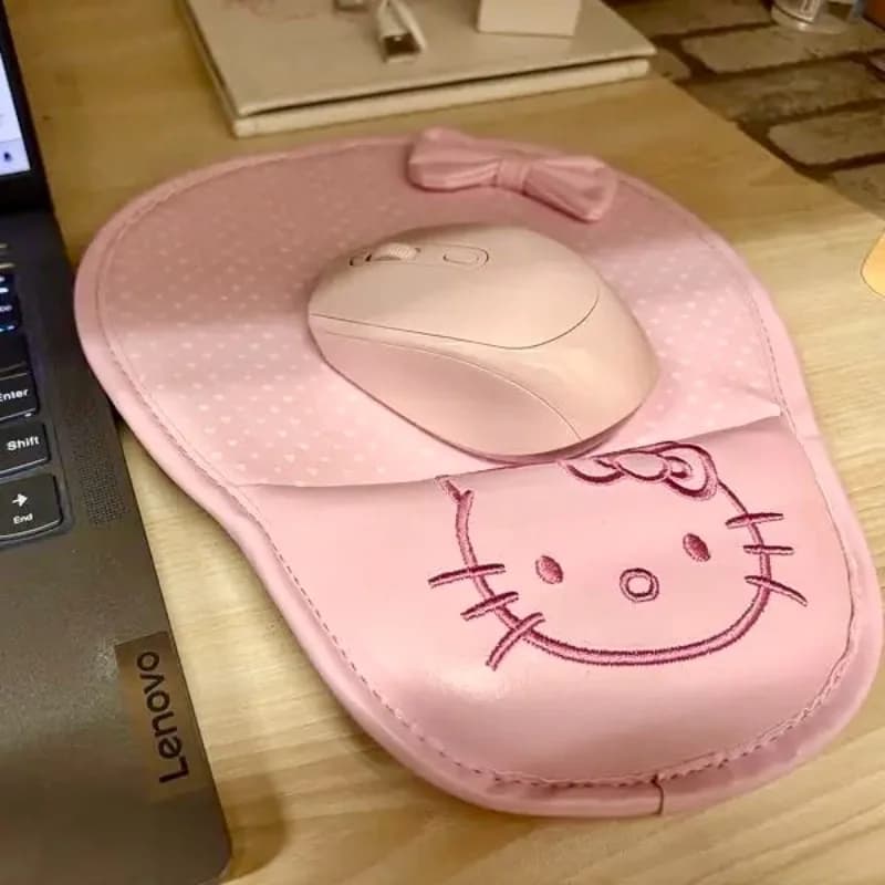 Simpatico tappetino per mouse in pelle PU con cinturino da polso a tema Hello Kitty, rosa, antiscivolo per ufficio, scrivania, lungo, che non fa male al polso.