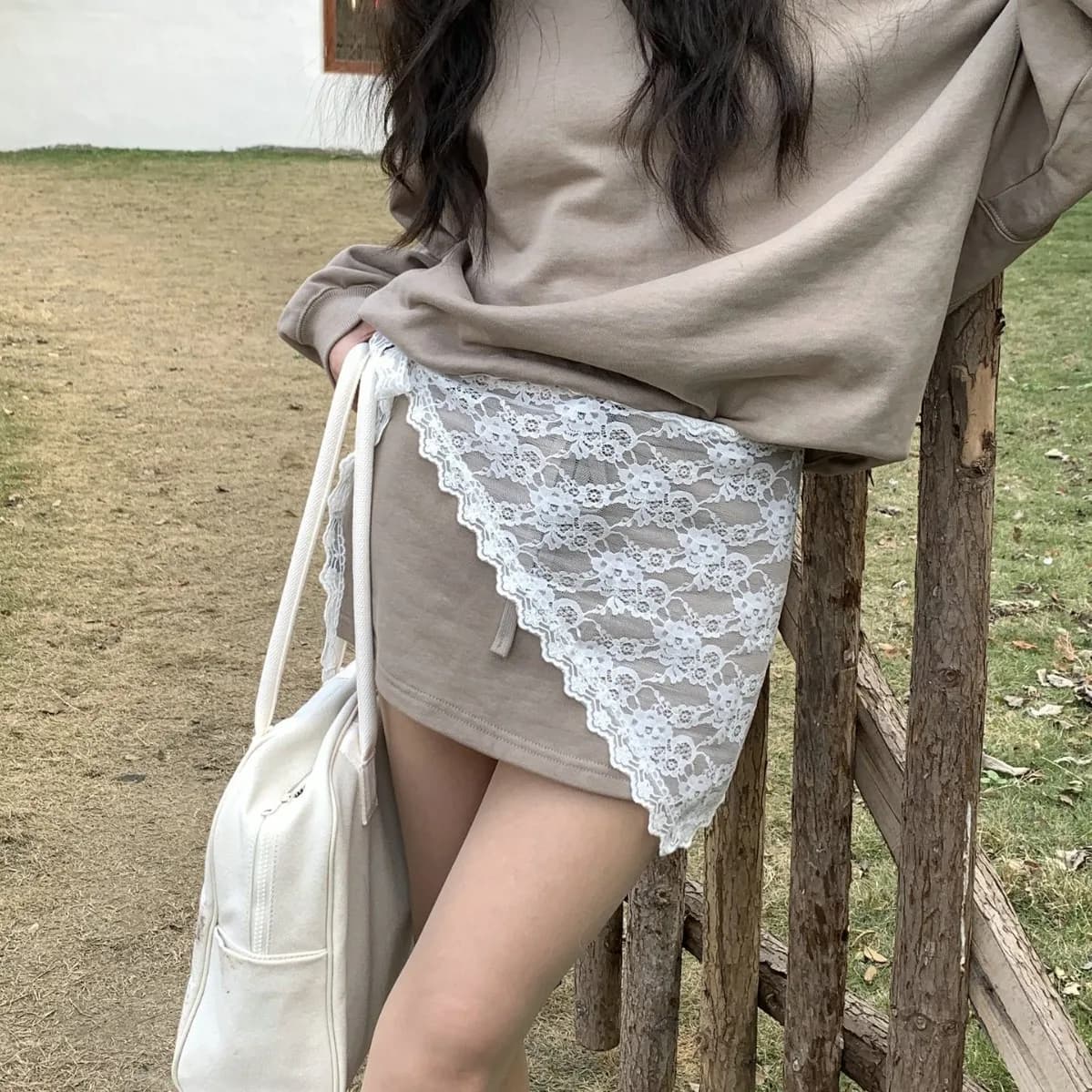 Korean Style Lace Versatile Multi-Purpose Fart Curtain Sweet Design Triangular Binder Scarf Female Wave Headscarf Decoration