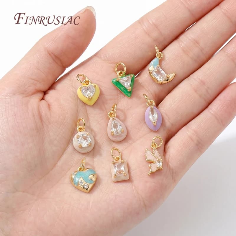 Ciondoli smaltati placcati oro 14K con cristalli CZ, ciondolo a forma di cuore e luna per la creazione di gioielli fai da te, forniture per braccialetti, collane e orecchini fai da te
