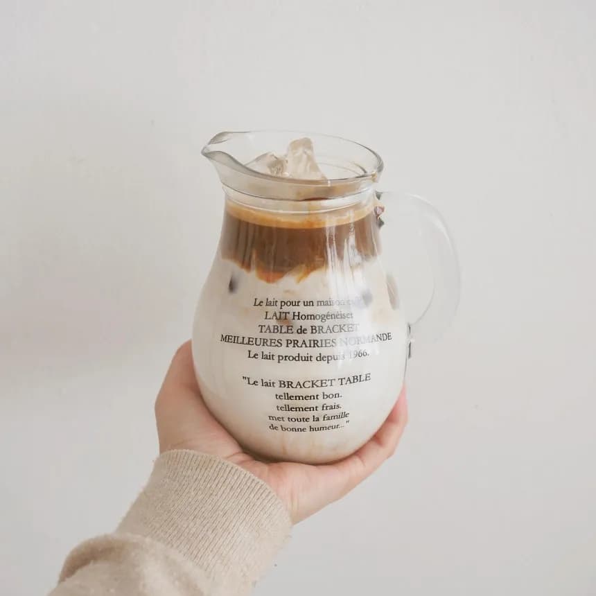 ​ Tazza per il latte da 550 ml Lettere in stile coreano Tazza in vetro addensato francese Tazza trasparente per succo di birra Brocca per acqua potabile Pentola in vetro
